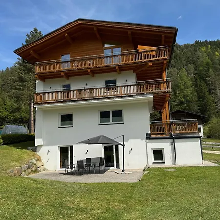 Alpenmond Appartement Leutasch
